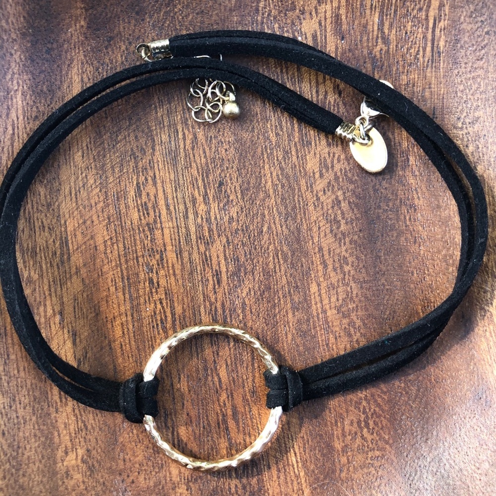 Black leather choker